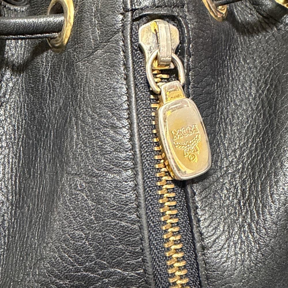 MCM Black Leather Backpack - Made in Germany - Picture 7 of 15